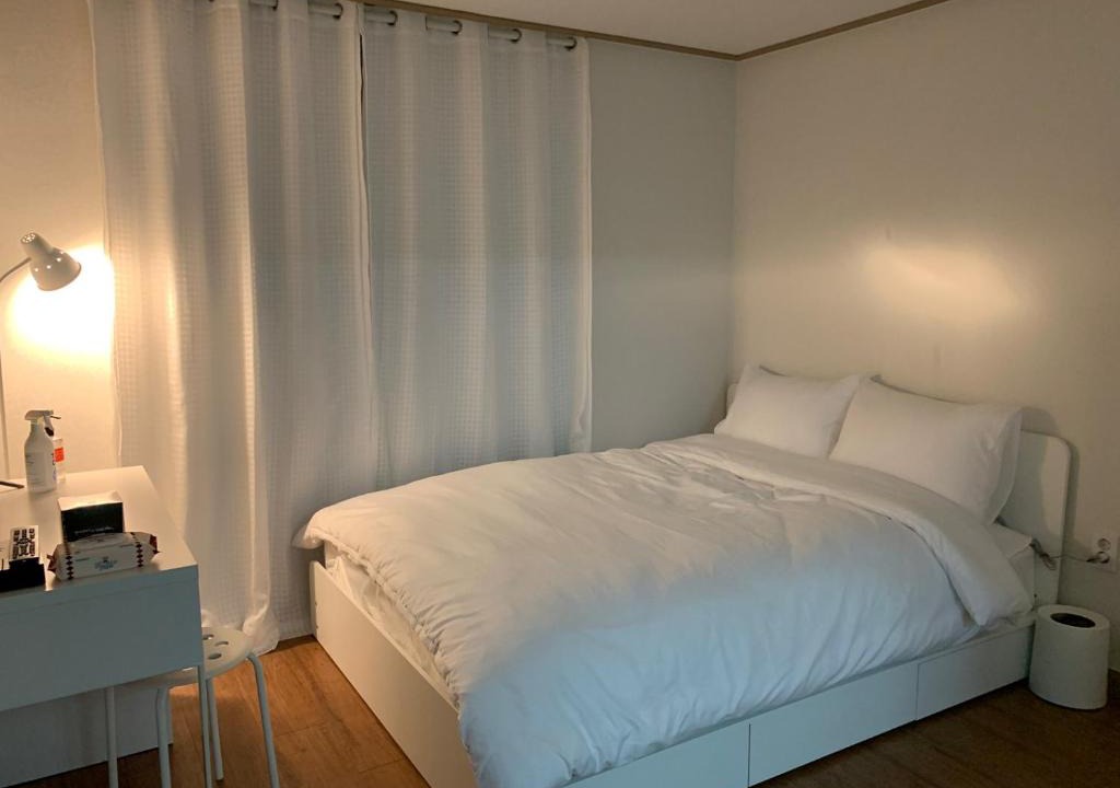 Hwayang-dong Apartment | 101 Charming Ground-Floor Villa Comfort and Convenience