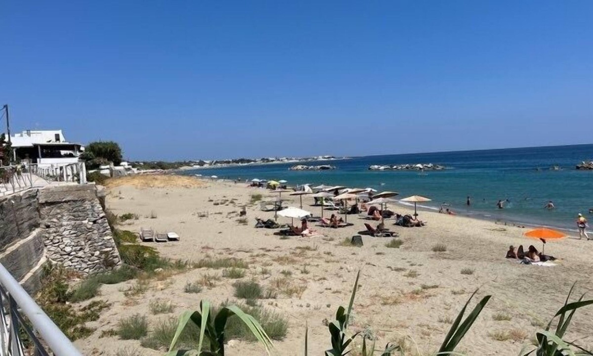 Skyros Town Apartment | 2 Bedroom Apartment Magazia Skyros