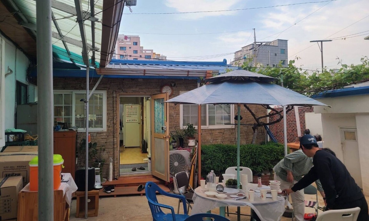 Pyeongtaek House | 3 minutes to OSAN AB & Songtan Stn - Cozy 2-bedrooms with Patio allowed Pet/BBQ
