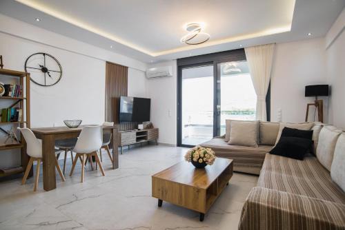 Itea Apartment | 360 Blue Horizon Elegant Luxury Escape