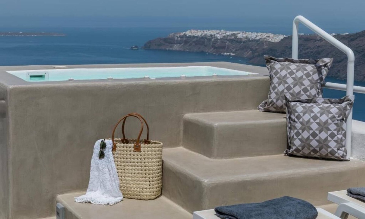 Imerovigli Villa | 360 View by Caldera Houses