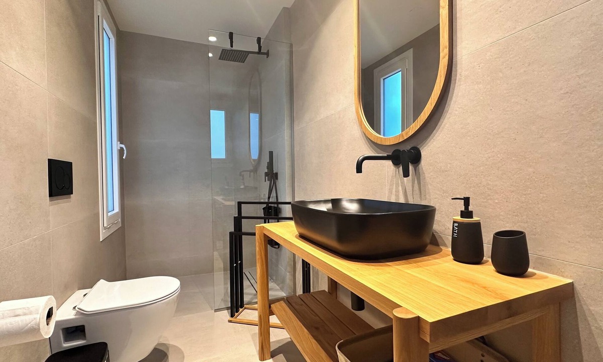 Tripiti House | Aristotle Suites, Avgi