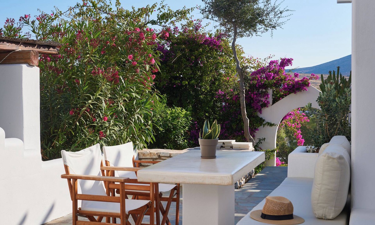 Piso Livadi House | Artemis | 1 Bedroom Apartment with partial mountaView and Patio, Cleopatra Home