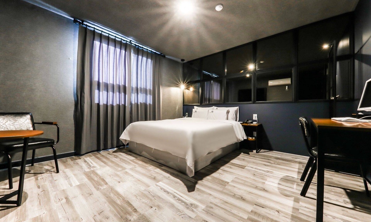 Oncheon-dong Hotel | Asan Wol
