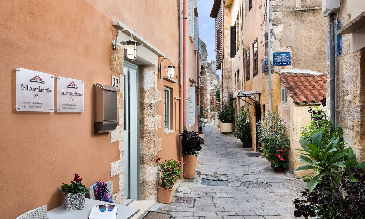 Chania Old City House | Boutique Home-Splantzia-Roof Garden-2min Harbor