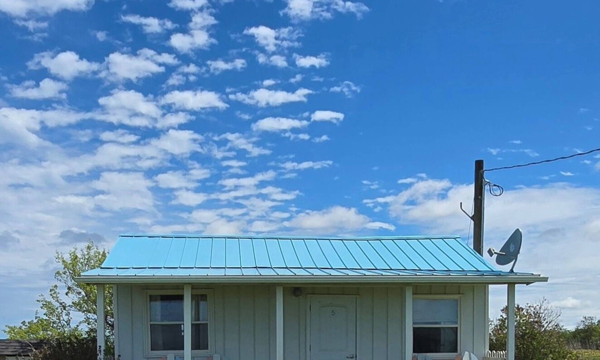 Malpeque Cabin | Cabin - Older/Simple/Rustic/No Frills/Budget 2 Bedroom - Near Cabot Beach Park