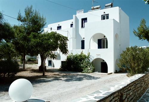 Agios Prokopios Apartment | Chrisanthi Studios