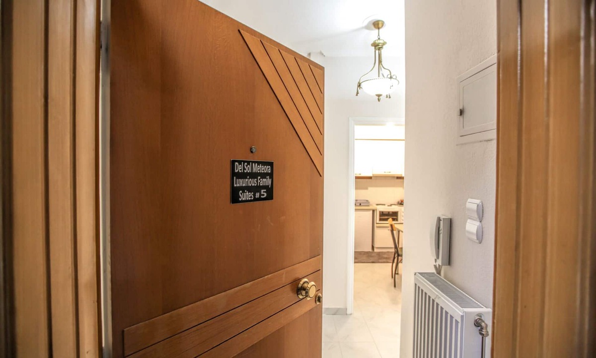 Kalambaka Apartment | Del Sol #5 Meteora Luxurious Family Suites