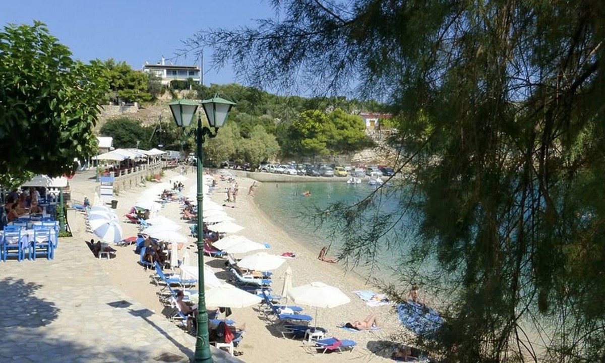 Patitiri Apartment | Dinas Apartment - Alonnisos Summer Haven