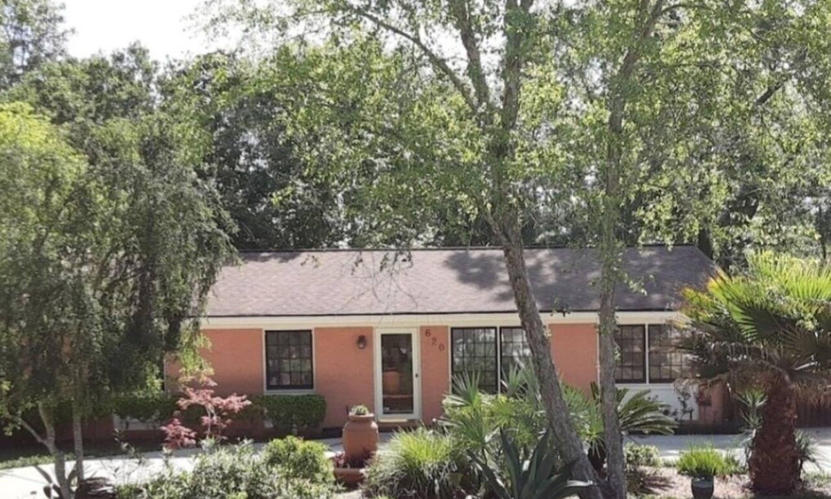 Ocean Springs House | Downtown OS. Quite & Walkable. 2 Sm Pets. Refurbished. GolfCart Rental