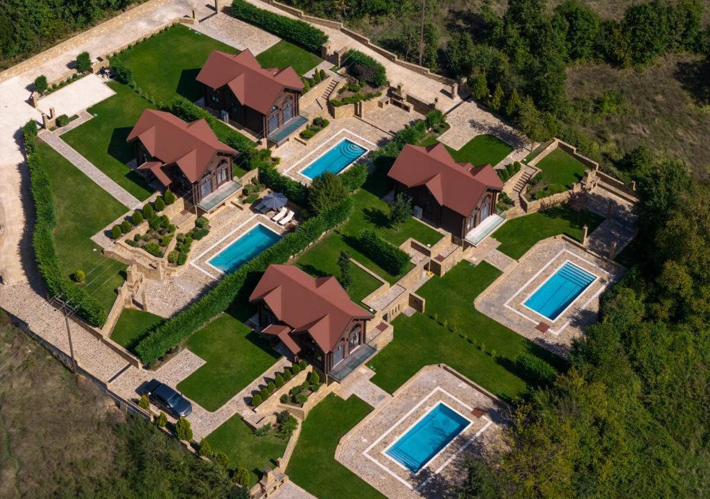 Karpenisi Apartment | Evritos Villas & Suites with pool