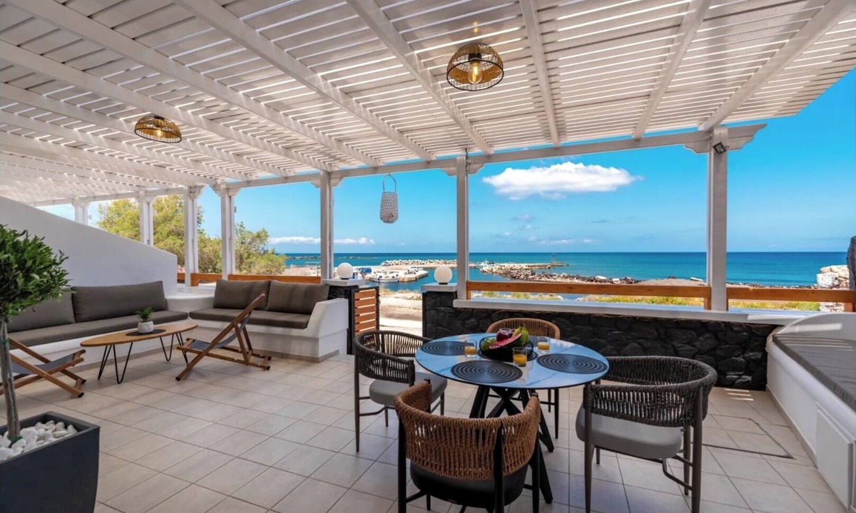 Monolithos House | Gabriel House On The Beach. Full renovated April 2024 Very Peaceful Area