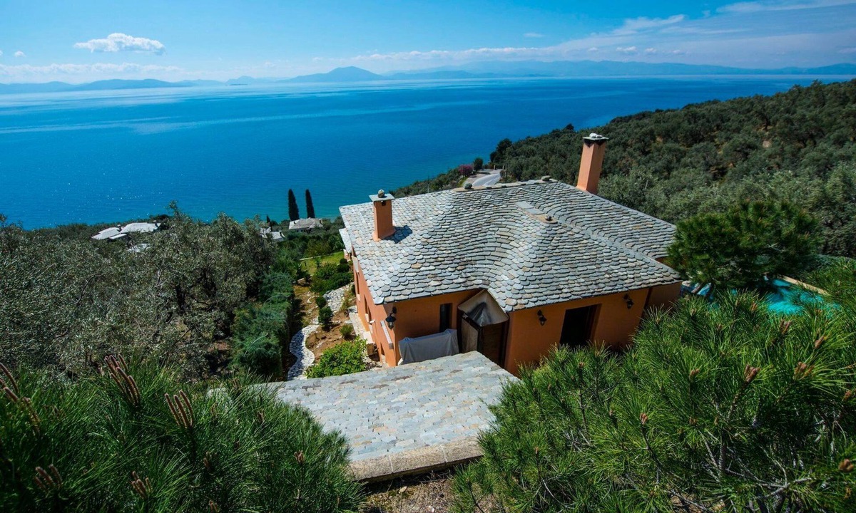 South Pelion Villa | Great Pelion Villa | Villa 2 Cypresses | 4 bedrooms | Private Pool | Aghios.