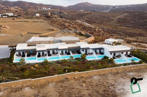 Plintri Hotel | Hotiday Suites Mykonos