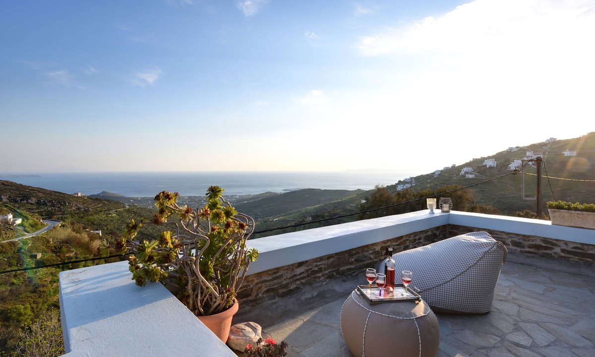 Tinos Town House | Kato Spiti - Artful Home with Sea View II