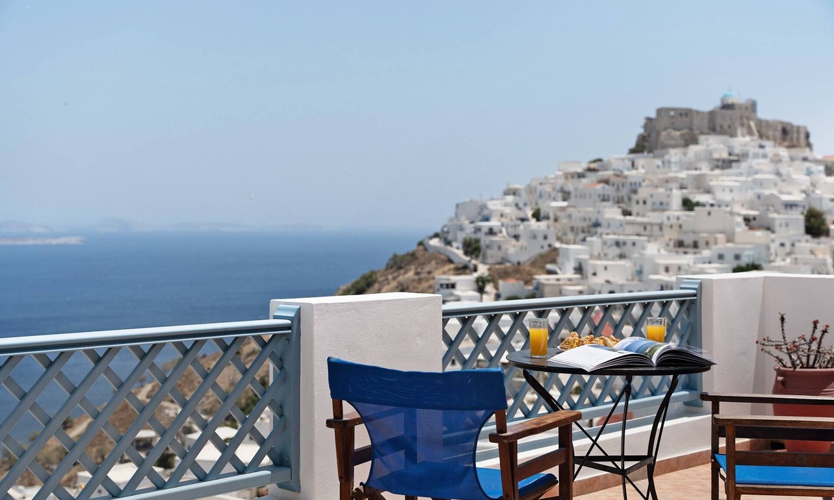 Astypalaia Apartment | Leukanthemo Apartment with Sea View, Wi-Fi, and Air Conditioning