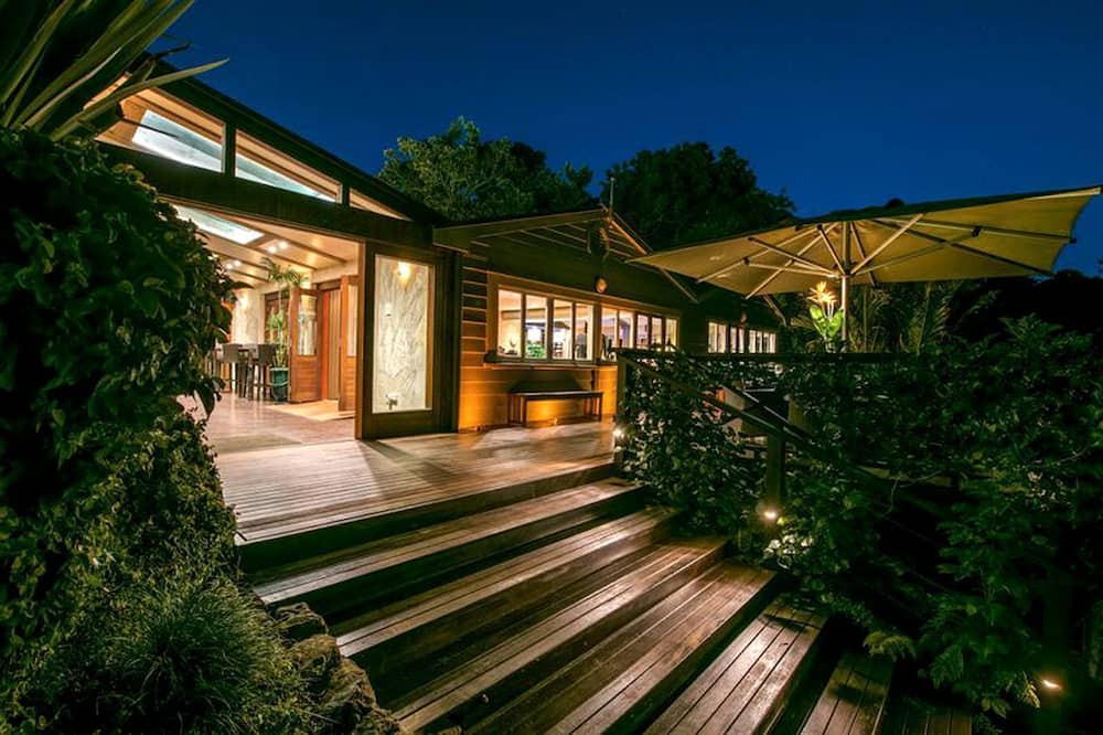 Palm Beach House | Luxury Lodge Rental with Saltwater Pool for Group Holiday in Palm Beach, Waiheke Island