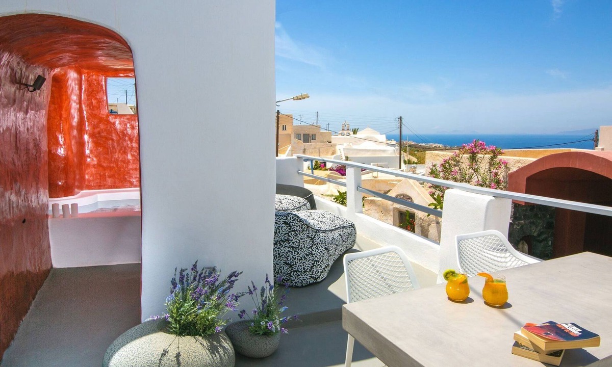 Finikia Villa | Luxury Santorini Villa | 1 Bedroom | Premium Villa | Private Plunge Pool
