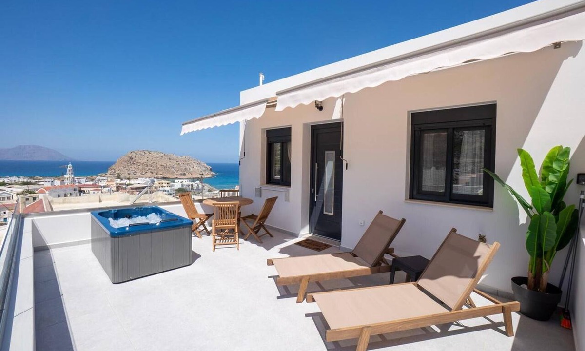 Arkasa Apartment | Majestic View Villa Studio with Sea View and Jacuzzi