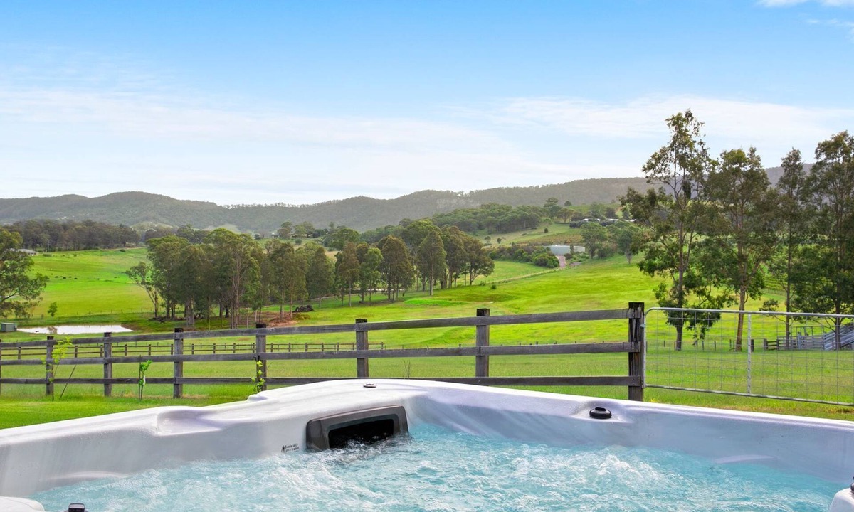 Pokolbin House | Marrowbone Mountain Views