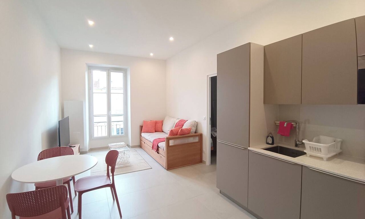 Carabacel Apartment | Modern and unforgettable stay in the heart of Nice