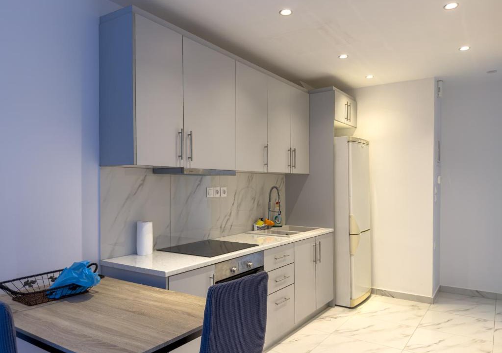 Arkitsa Apartment | Modern Comfort Apartment - Arkitsa Rentals