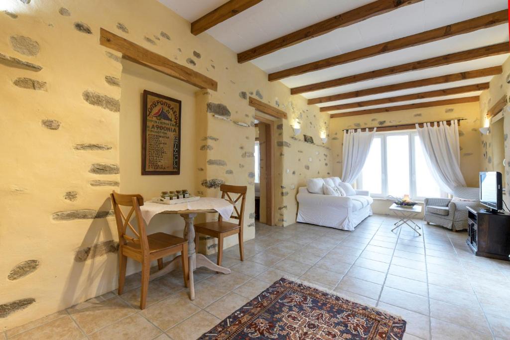 Eleftheres Apartment | Olive Hill