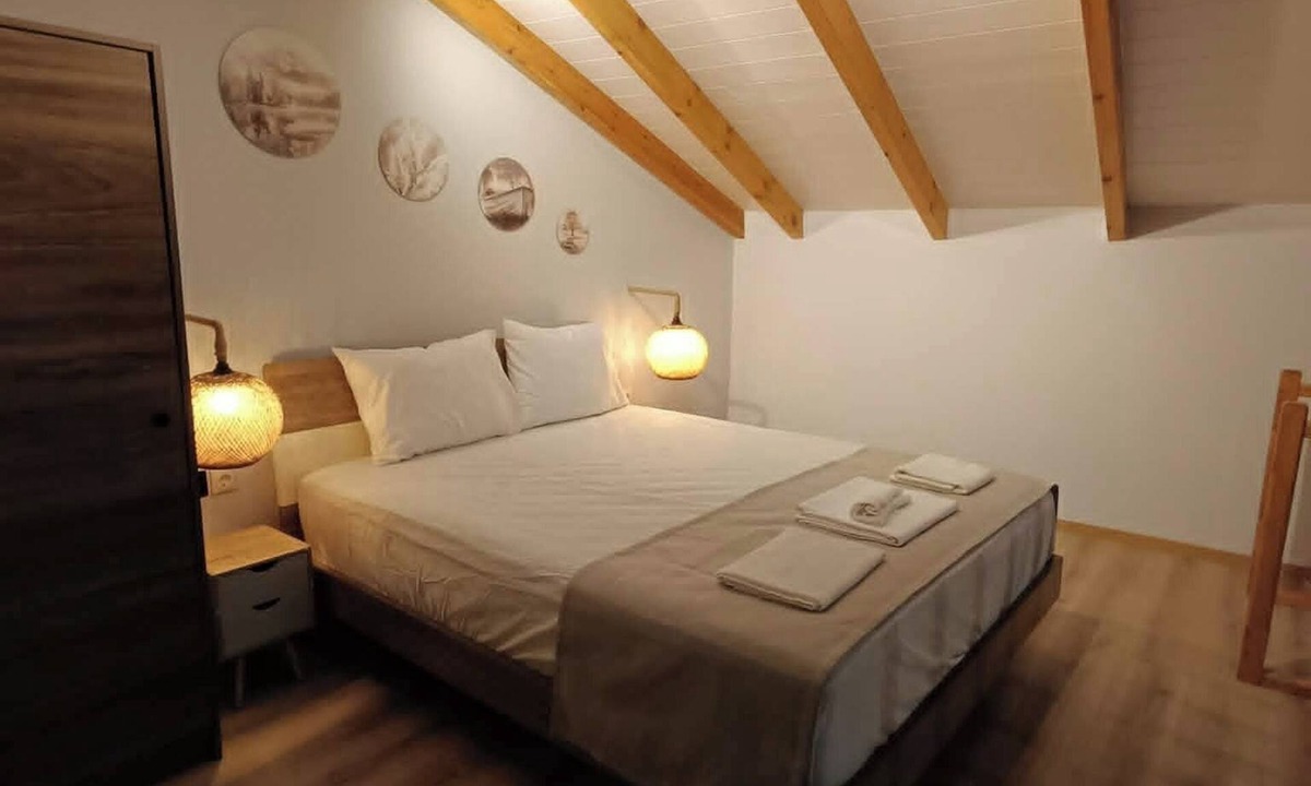 Kymi-Aliveri House | Peaceful Loft Retreat with Modern Design