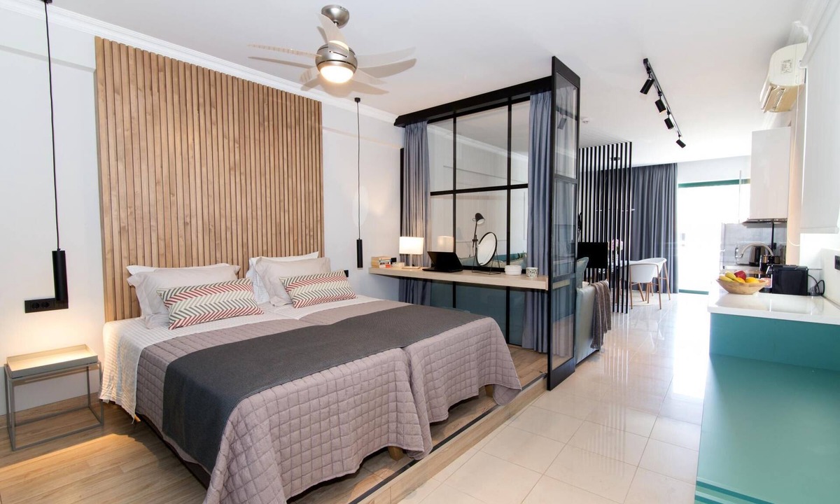 Minothiana House | Phaedra's Studio Mountain View