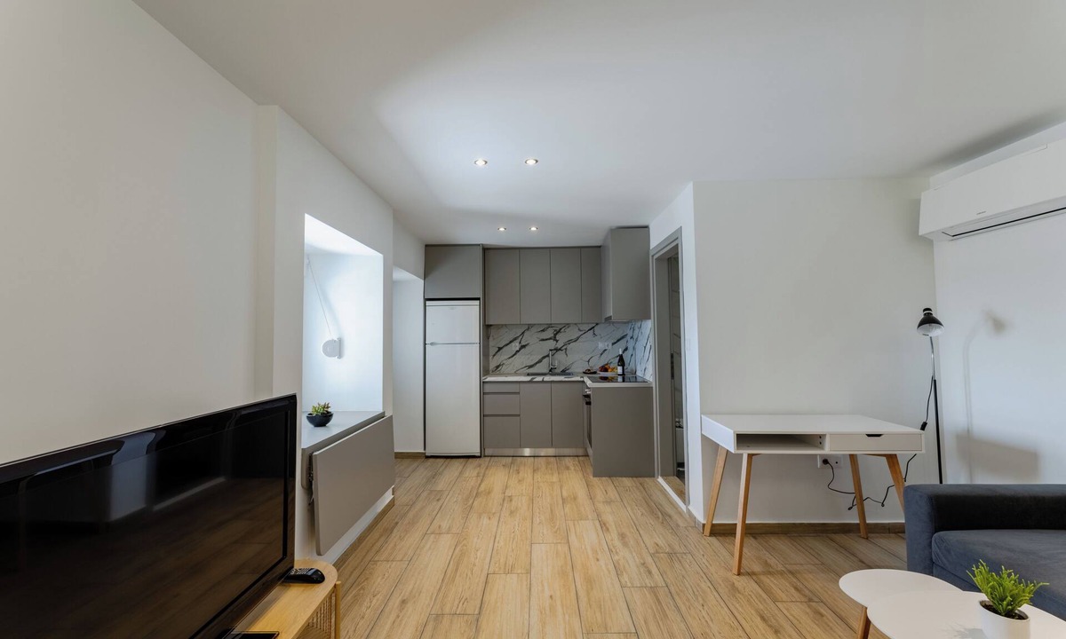 Sipiada Apartment | Relax by the Sea in Our Cozy Kymi Home