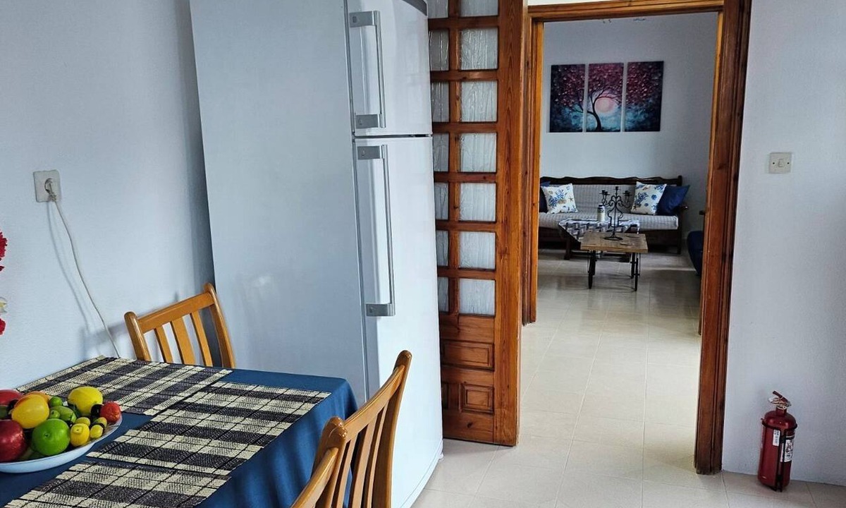 Lionas Apartment | Sea Breeze Retreat – Spacious Apartment with Panoramic Sea View