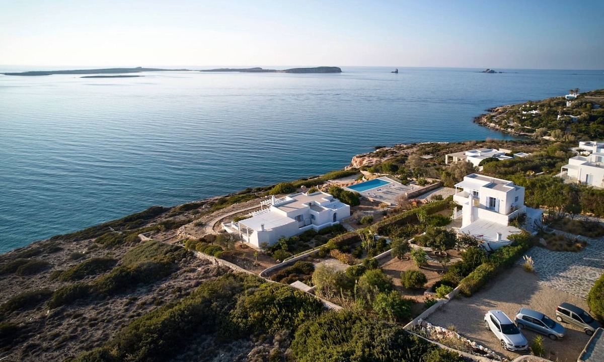 Nea Cryssi Akti Villa | Seafront Villa Thea -Island Living-