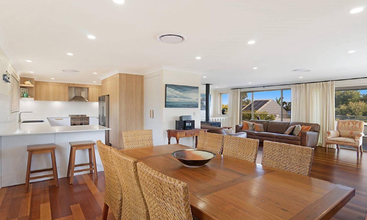 Killcare Heights House | Spacious Family Retreat by HolidayCo.