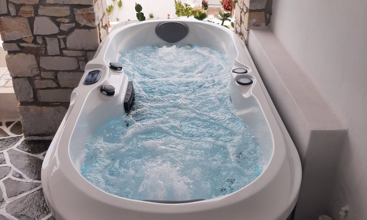 Naousa Apartment | Studio Flora with spa jacuzzi