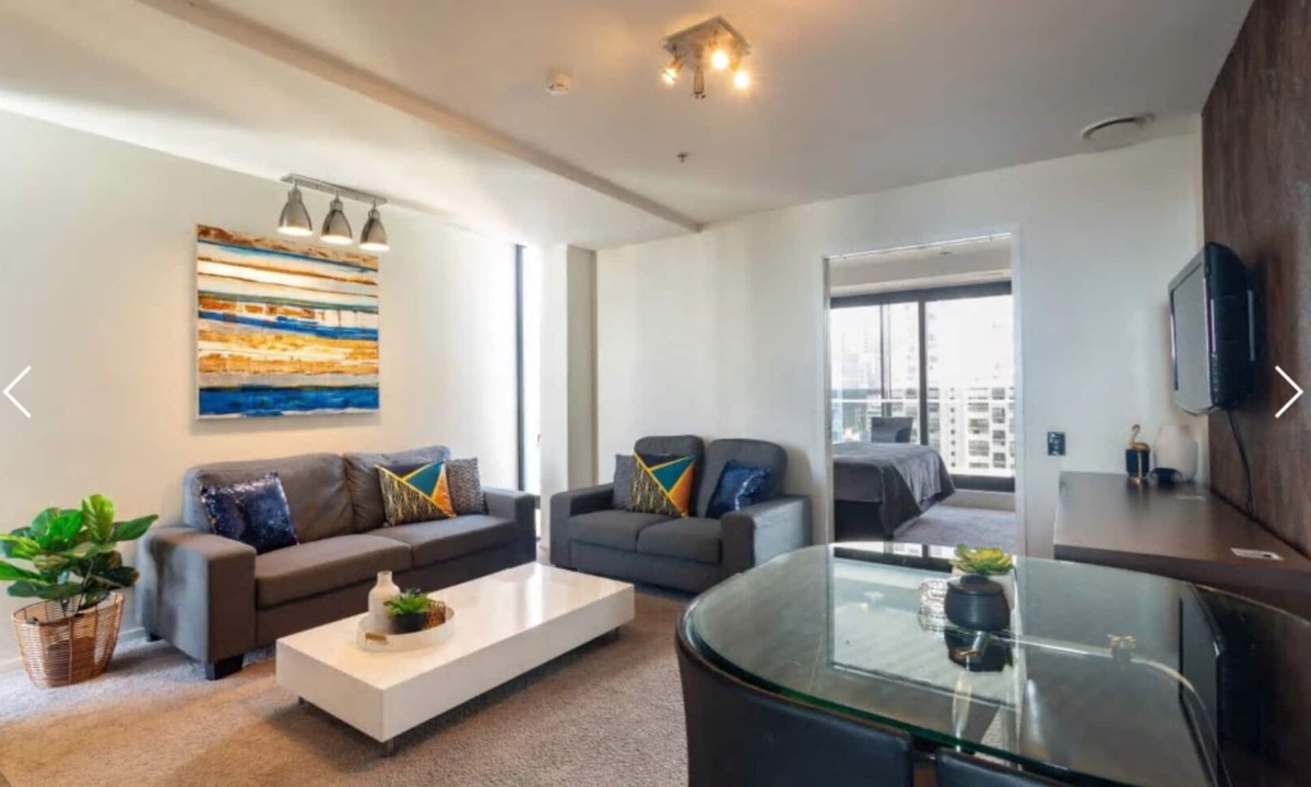 Auckland Central Business District House | Sub Penthouse Apt. (2 bedroom, 2 balcony)