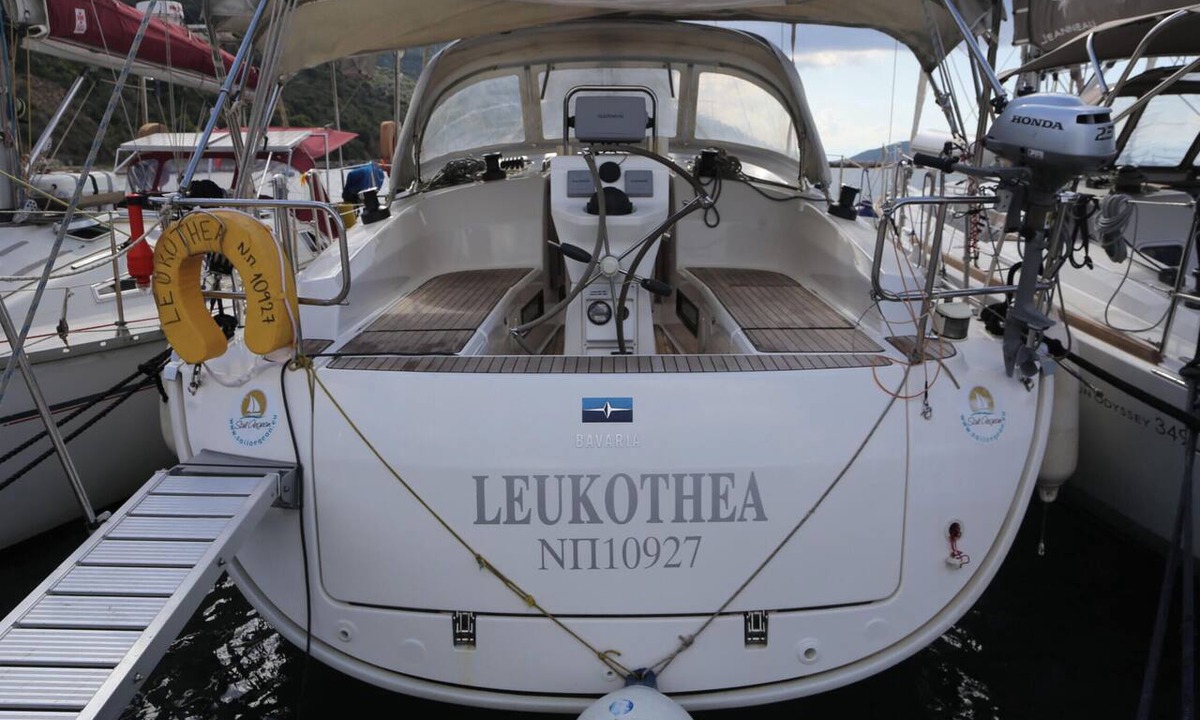 Loutraki Boat Rental | Sun-Kissed Sailing Adventure in the Stunning Sporades Islands