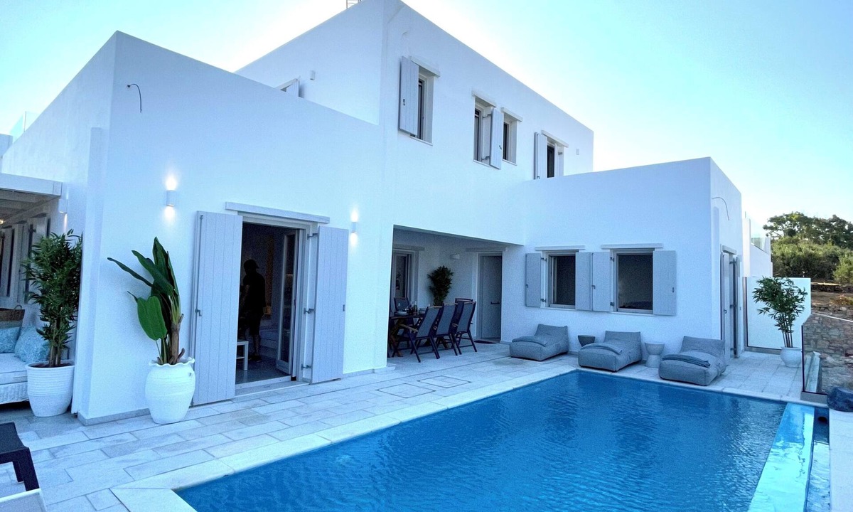 Logaras House | SUNSENSES VILLA DIONE WITH PRIVATE POOL