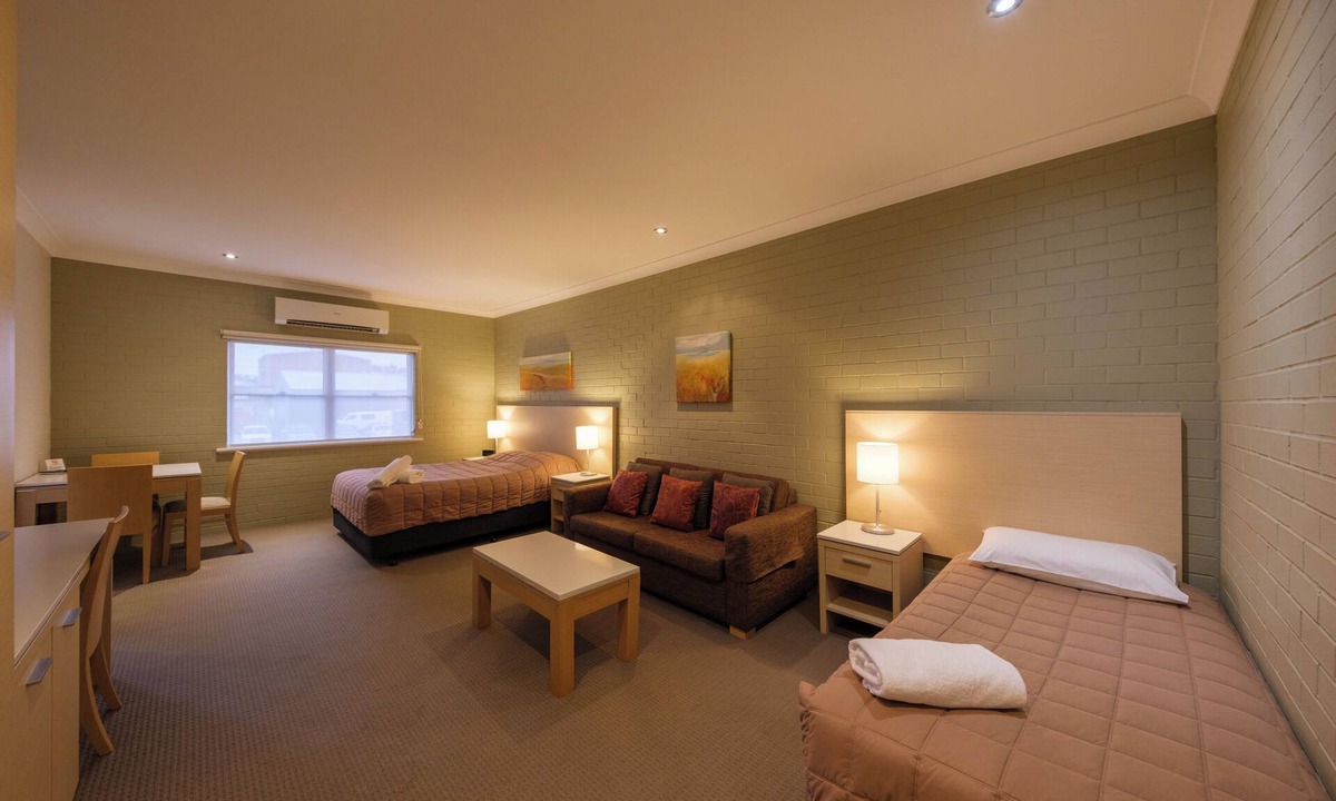 Bowral Hotel | The Imperial Motel