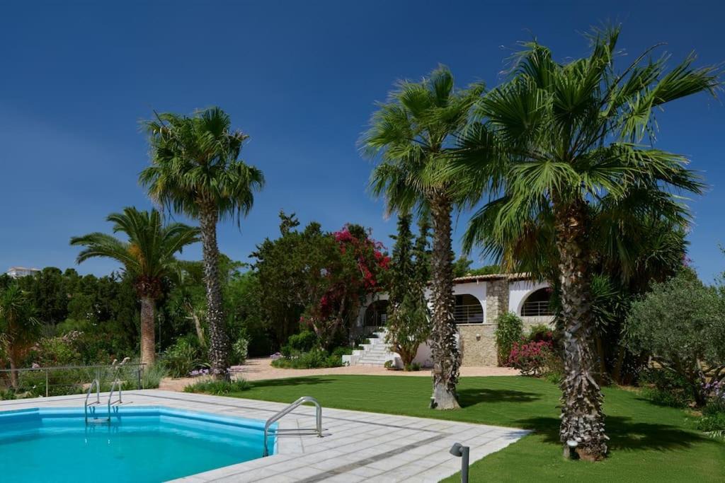 Agii Anargiri Villa | Villa Artemis in Small Kounoupi Porto Heli
