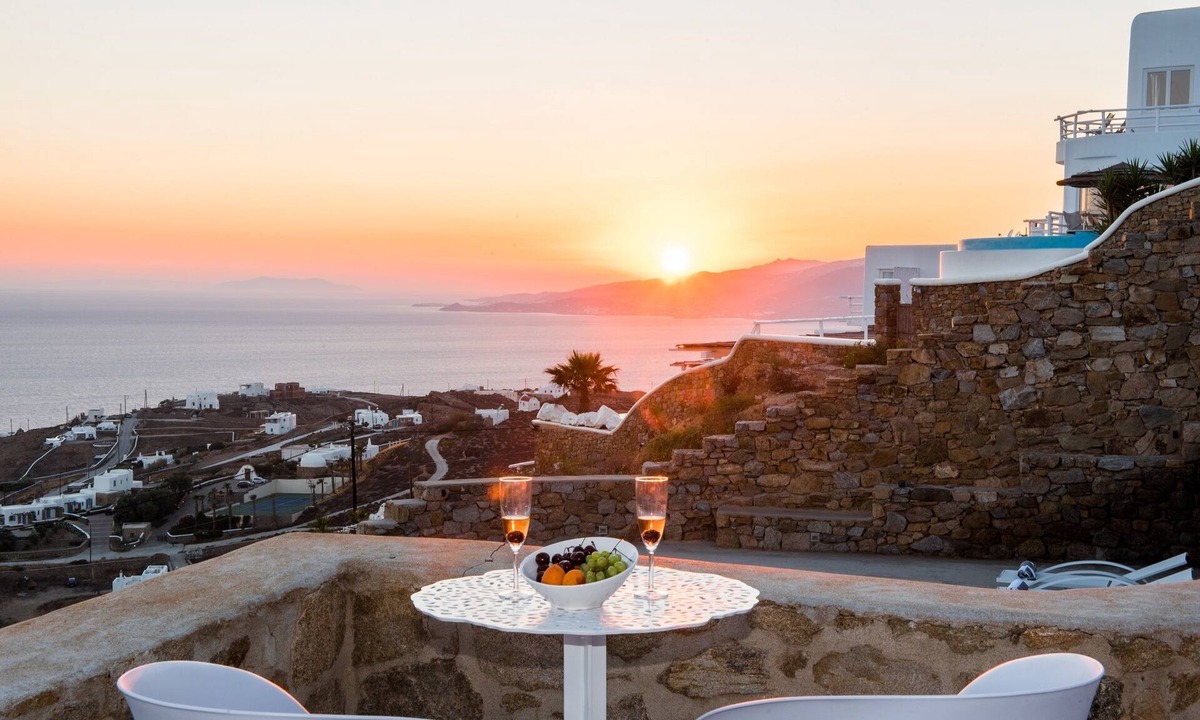 Faros Armenistis Villa | Villa DeLucien