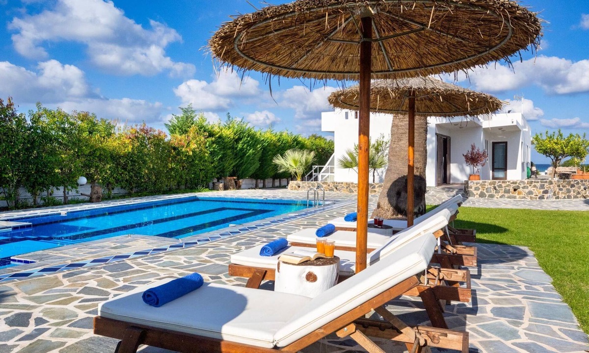 Fanes House | "Villa Palmeras" mit eigenem Garten und Gr by Interhome