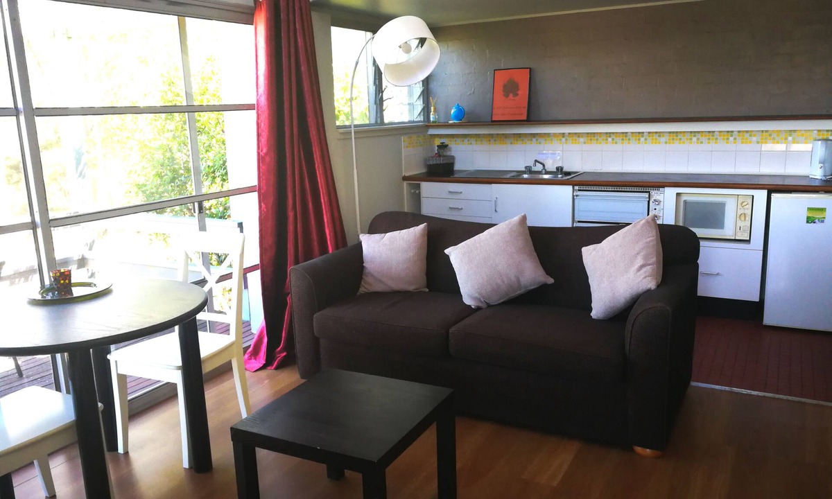 Lovedale House | Vineyard Hill