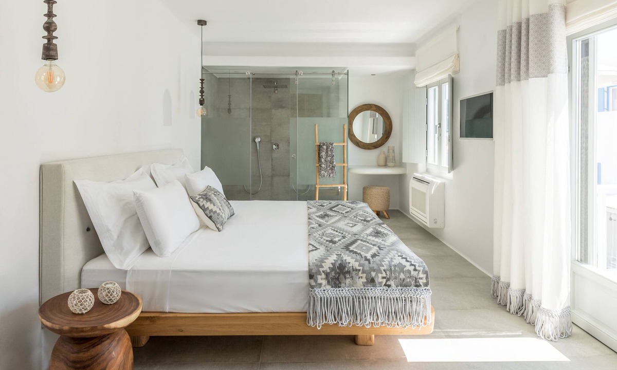 Agios Prokopios Hotel | Virtu Suites
