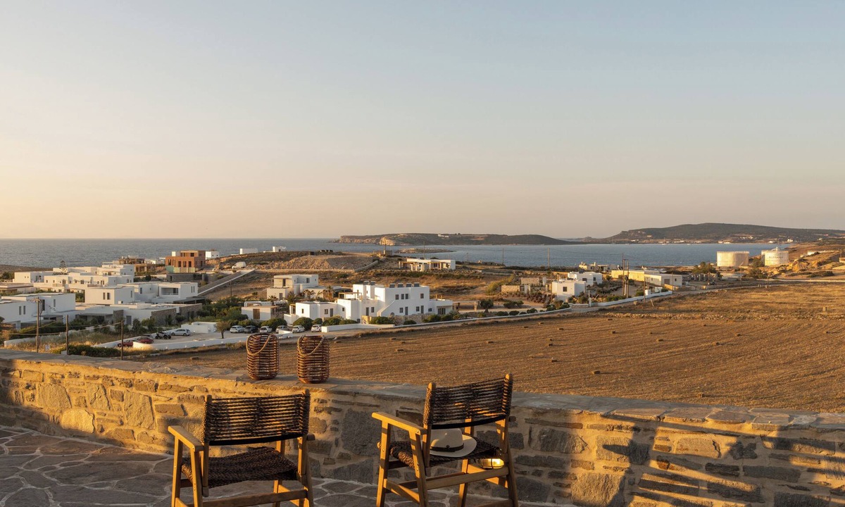 Naousa Villa | Walk to Naousa | 5BR House | Amazing View | Vireya