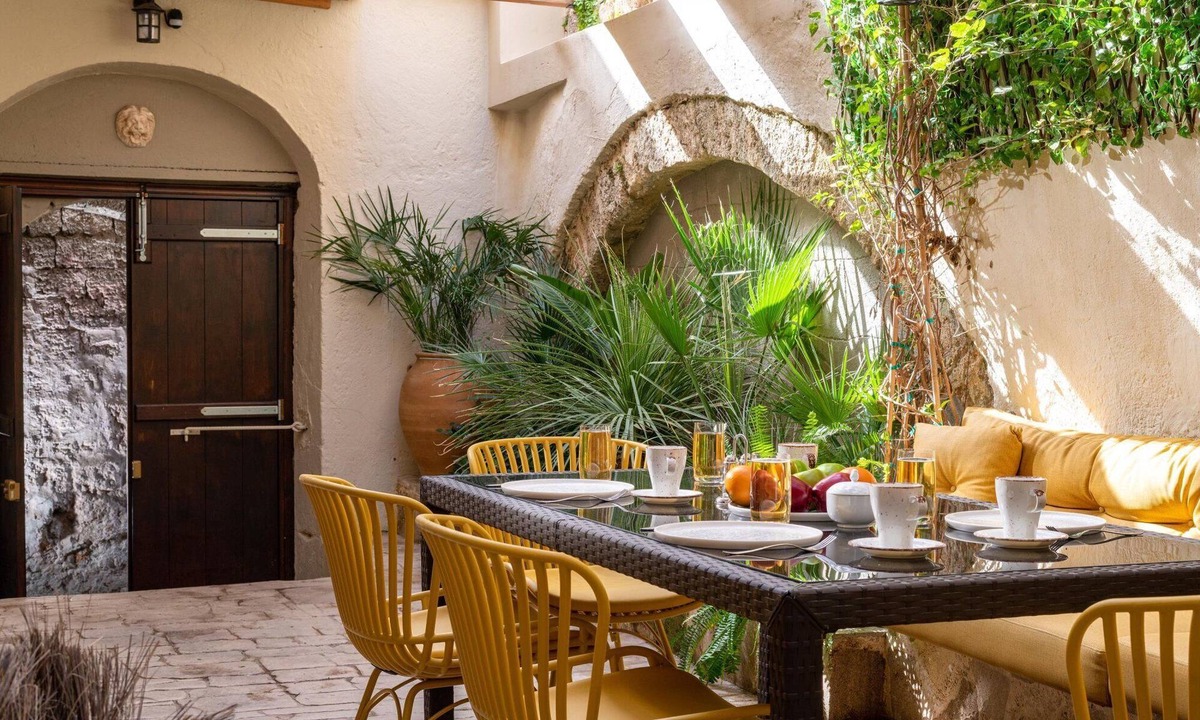 Rhodes Old Town Villa | Zoe Suites/Sofoklis in Old town