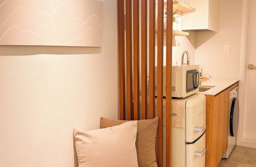 Gahoe-dong House | 2-Bedroom Private Modern Korean Stay near Bukchon Hanok Village/Anguk Station