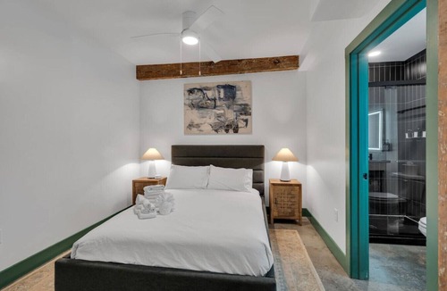 French Quarter Bed & Breakfast | 3 Bedroom Apartment, French Quarter, Pool, Walk to Canal & Bourbon