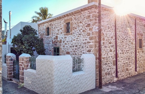 Archangelos House | 3-bedroom country house in fabulous Rhodes with private pool and private parking