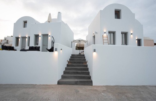 Messaria Apartment | 3 | Deluxe Suite | Private Hot Tub | White Orchid Luxury Suites