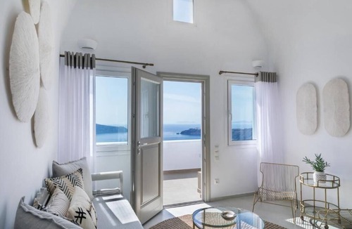 Imerovigli Villa | 360 View by Caldera Houses